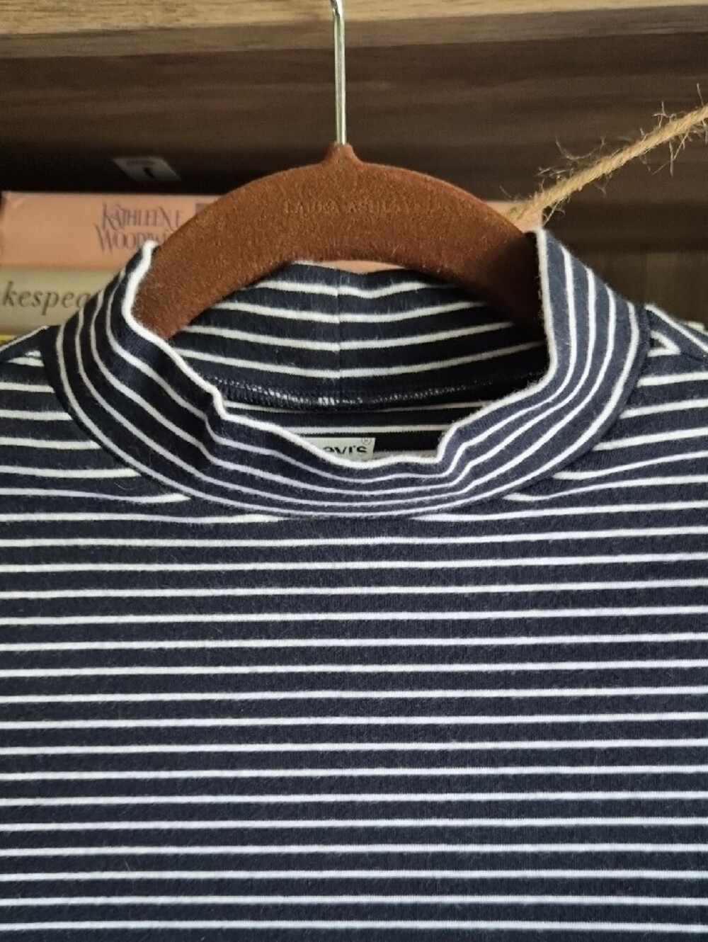 Levi's Navy and White Striped Mock-Neck Crop Top - Picture 3 of 6